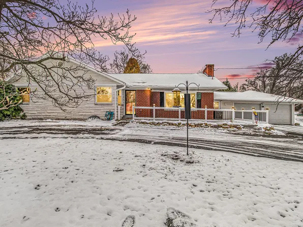 14557 Helmer Rd S, Battle Creek, MI 49015