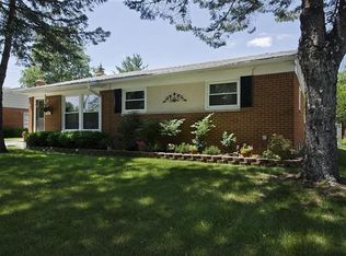 363 Hollywood Dr, Saline, MI 48176