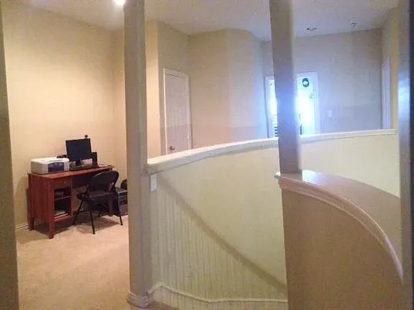 209 Wooded Glen Ct, Arlington, TX 76013