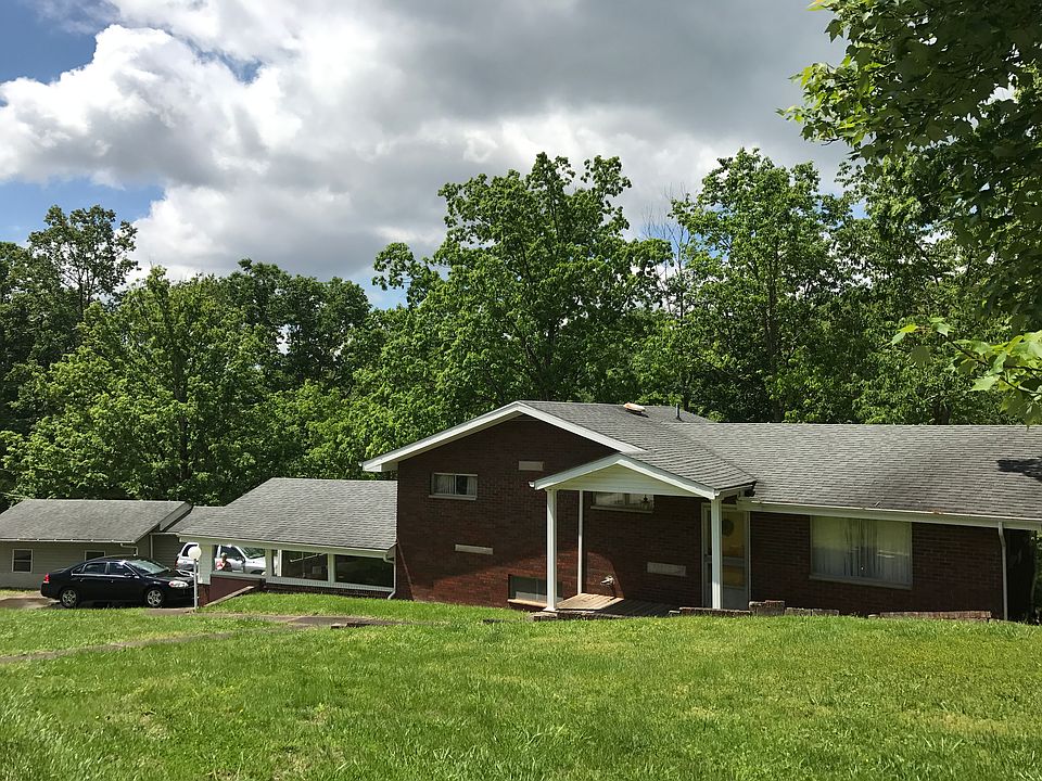 1st image of 2203 Lilly Dr