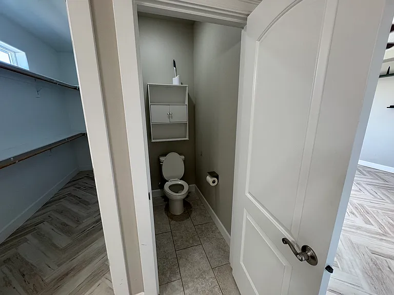 1820 E Madera St — Photo 13