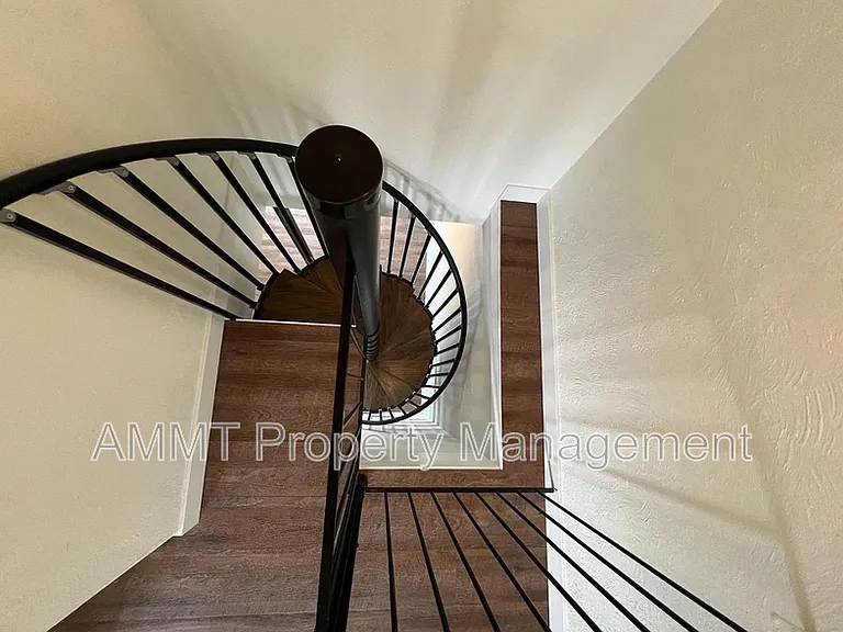 2916 Johnson Ave NW #1 — Photo 3