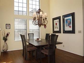 3rd image of 3513 Westminster Way