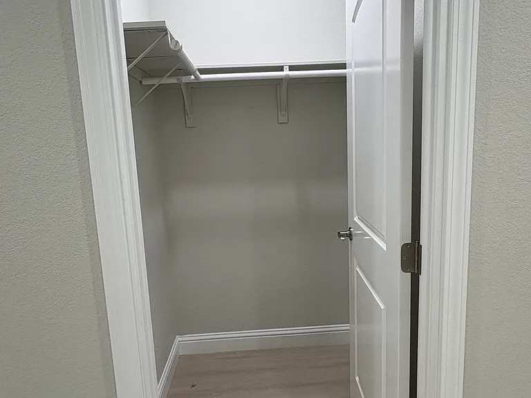 4012 Horatio Ct — Photo 17