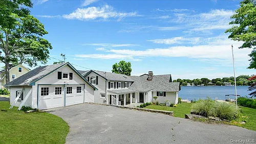 46 Sycamore Rd Photo 1