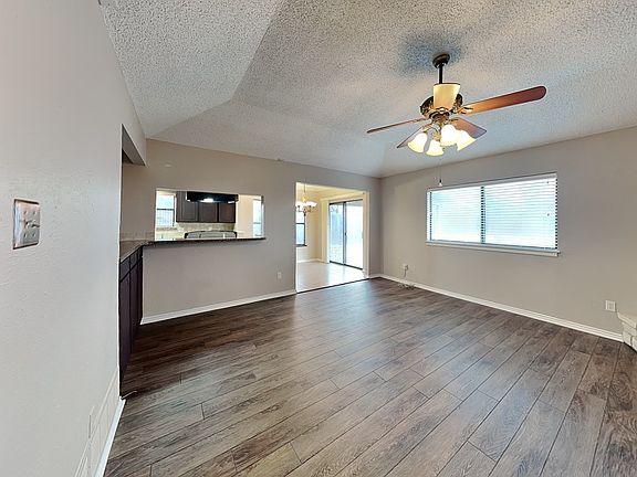 3rd image of 445 Hillside Dr