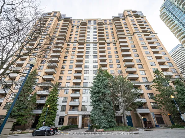 18 Sommerset Way #2217, Toronto, ON M2N 6X5