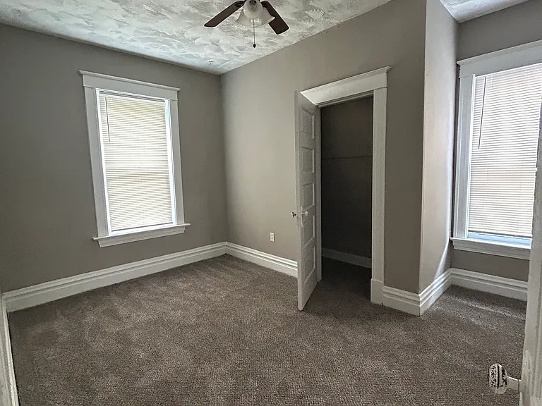 6521 Crest Ave — Photo 8