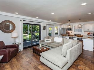 185 Parkview Dr, Waukee, IA 50263