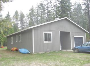 4126 Lyon And Moss Rd, Loon Lake, WA 99148