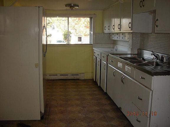 4th image of 1121 S Ironwood Dr