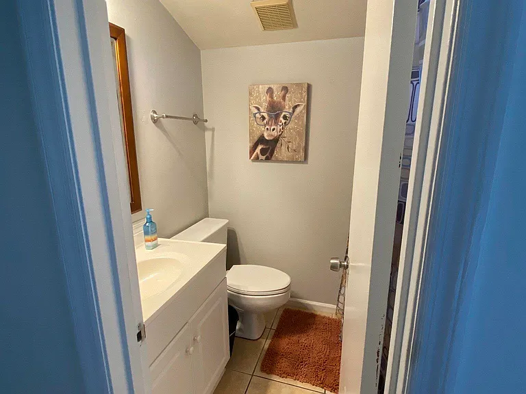 1327 Airport Dr #E11 — Photo 18
