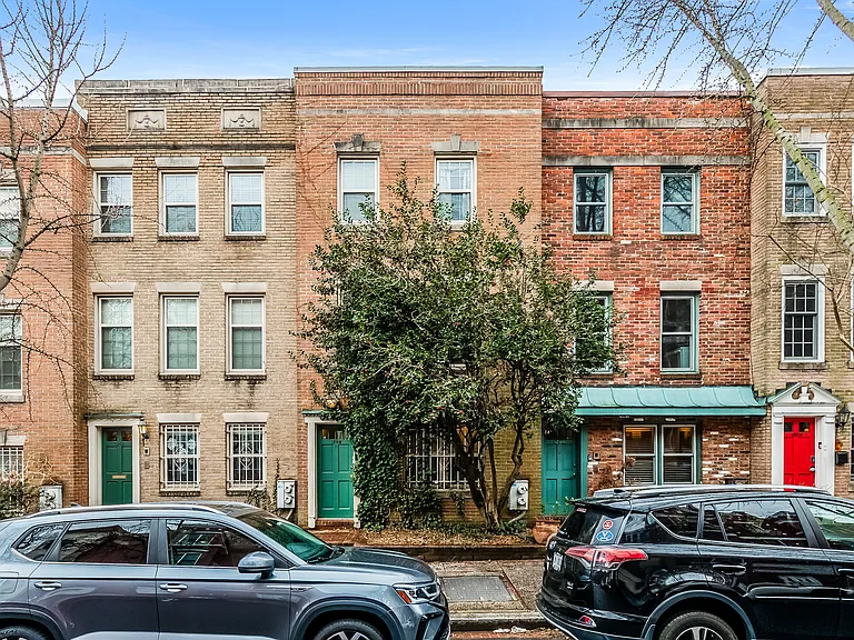 4515 Macarthur Blvd NW #A — Photo 18