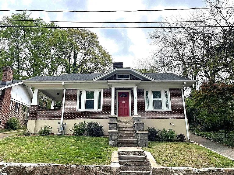 1st image of 306 Russell Ave