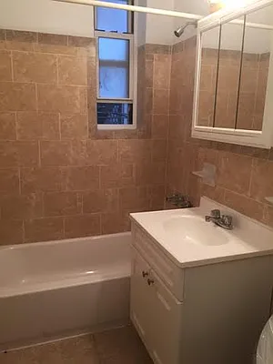 Rented by Roberto Guilbet, LREB | media 32