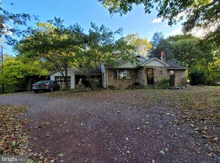 1226 Red Hill Rd, Dauphin, PA 17018