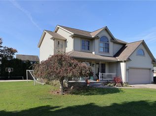 5962 Boxwood Dr, Fairview, PA 16415