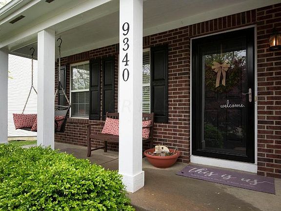 3rd image of 9340 Prestwick Green Dr
