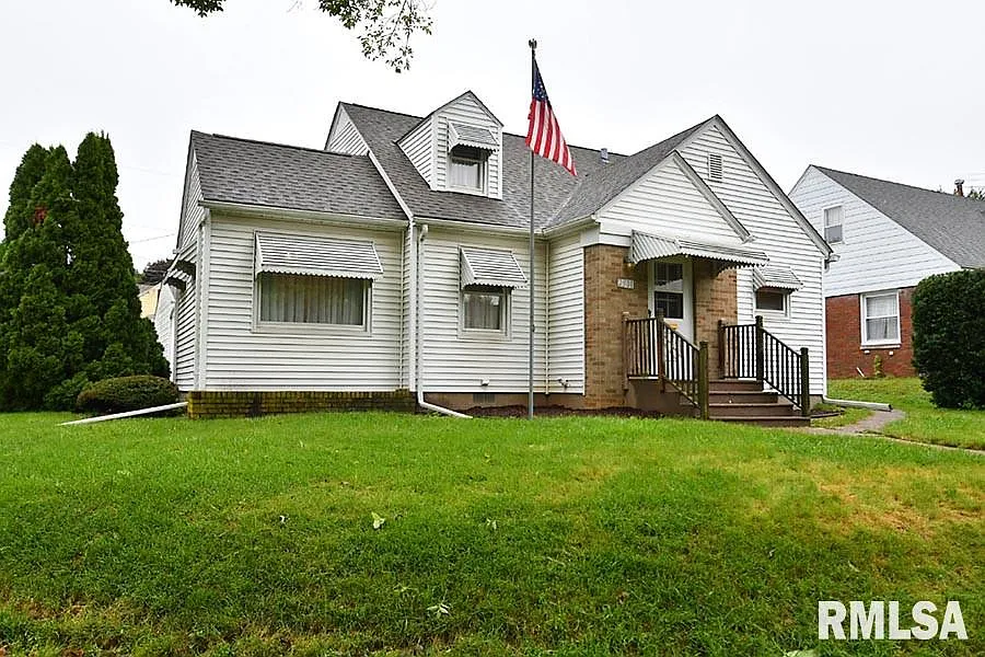 2501 22nd Ave photo 1