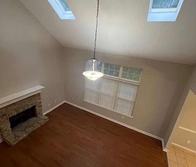 913 Gerardi Rd — Photo 17