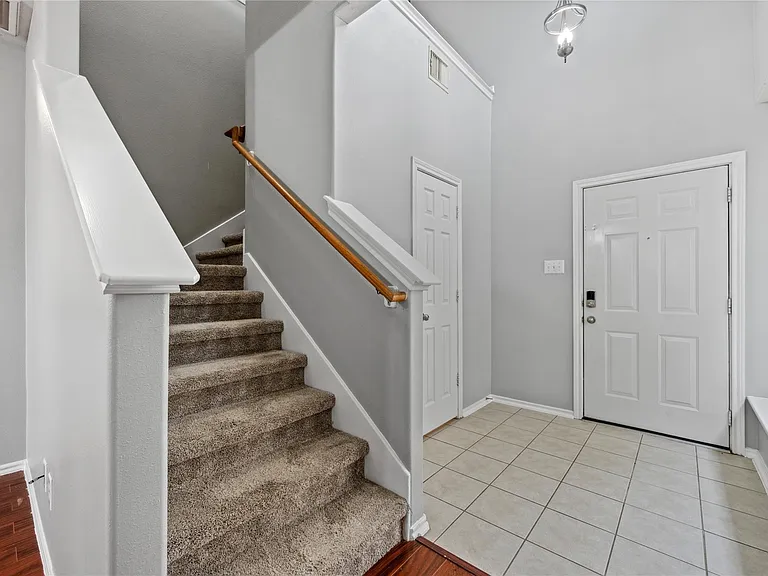 8912 Elm Drake Ln — Photo 2
