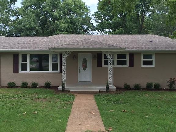 2nd image of 1635 Shady Circle Dr