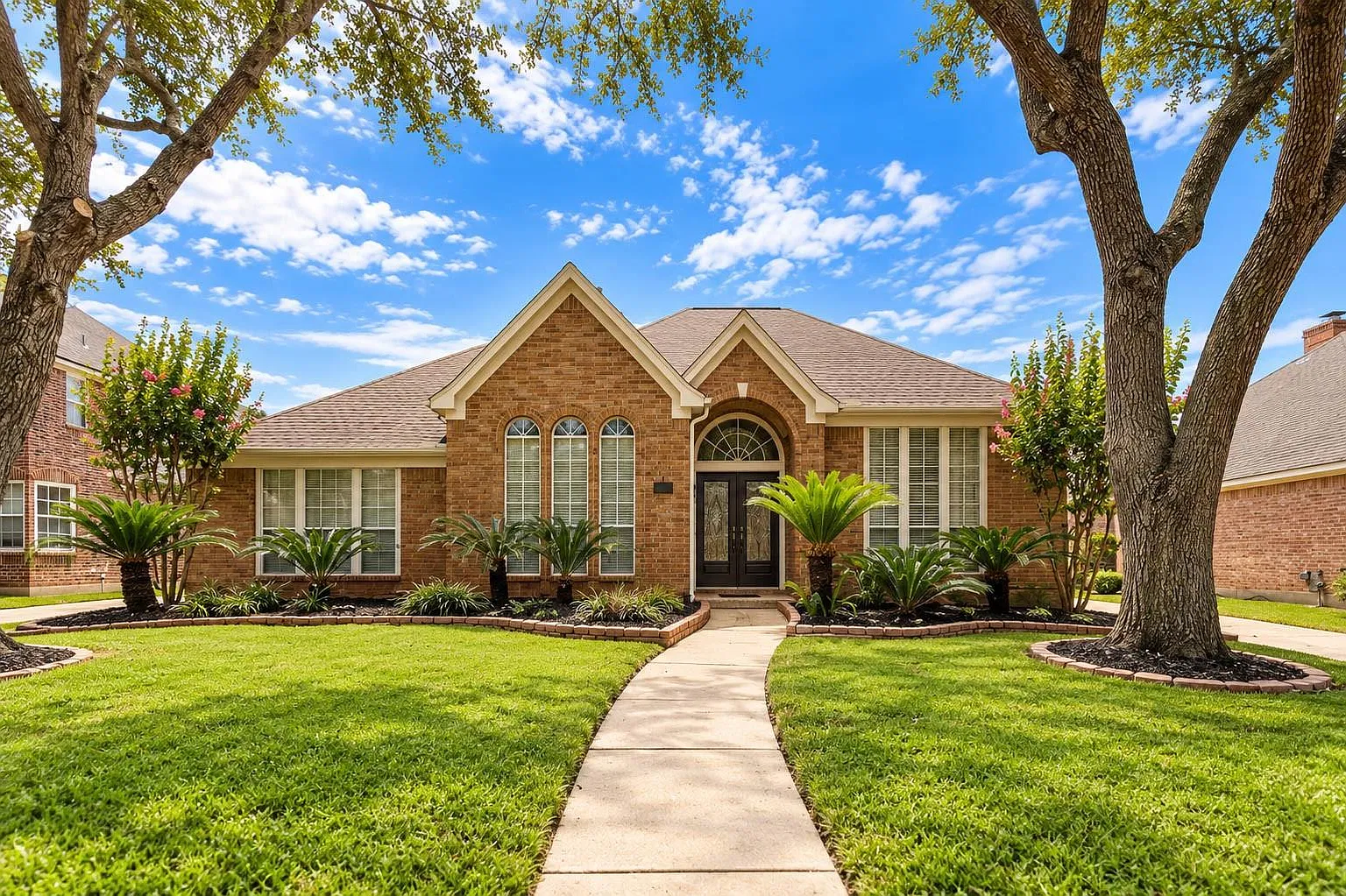 4 bed, 2949 sqft, $3,800 — Photo 4
