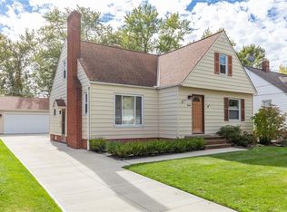 5268 Oakmont Dr, Lyndhurst, OH