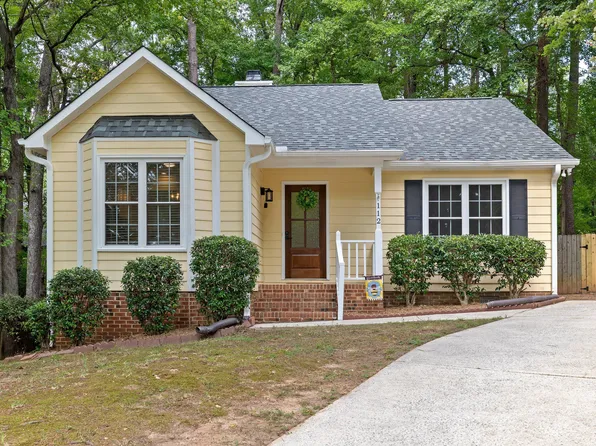 112 Marshfield Pl, Cary, NC 27513