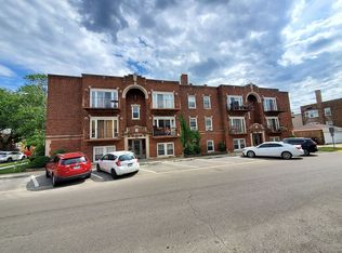 6430 18th St APT 2, Berwyn, IL 60402