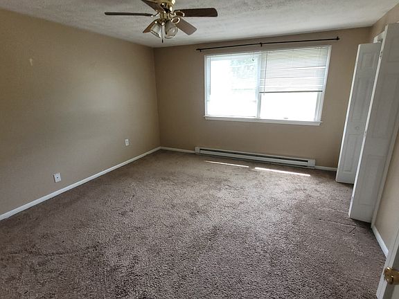 2nd image of 25 Park Pl