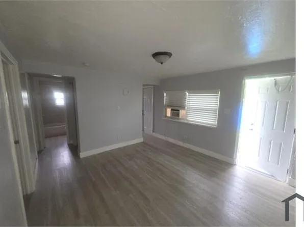 4017 SW 24th St #2, Hollywood, FL 33023