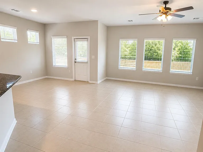 180 Olympic Park Dr — Photo 5
