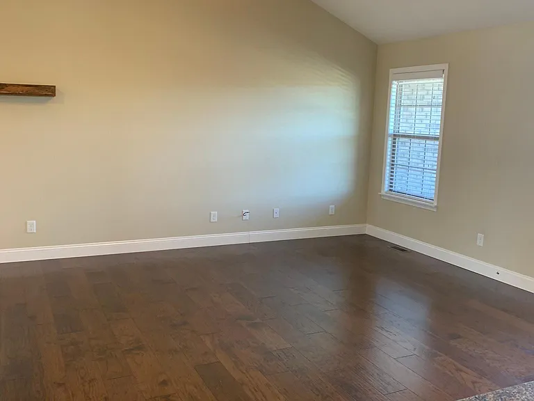 817 E Crystal Ave — Photo 15