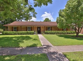 5830 Burlinghall Dr, Houston, TX 77035