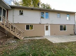 606 Ridge Ave, Aurora, IN 47001