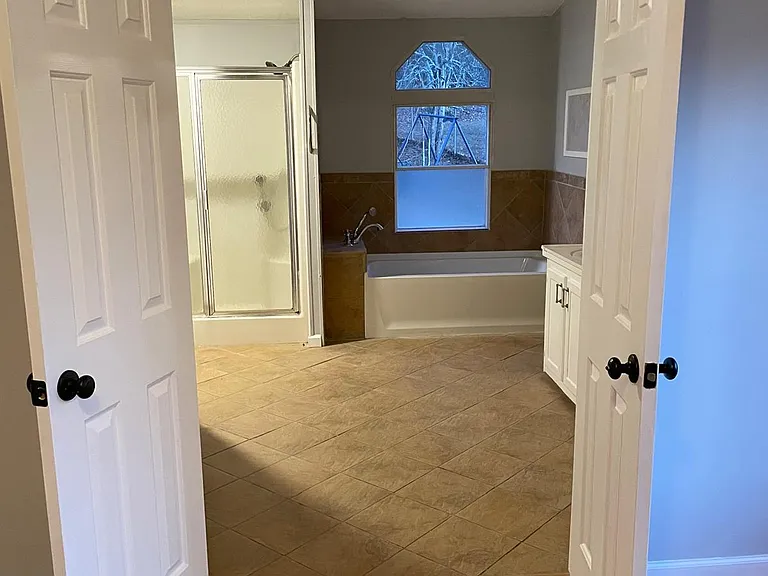 3075 Glen Wallace Dr — Photo 30