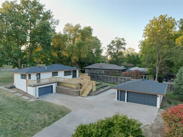1107 16th St, West Des Moines, IA 50265
