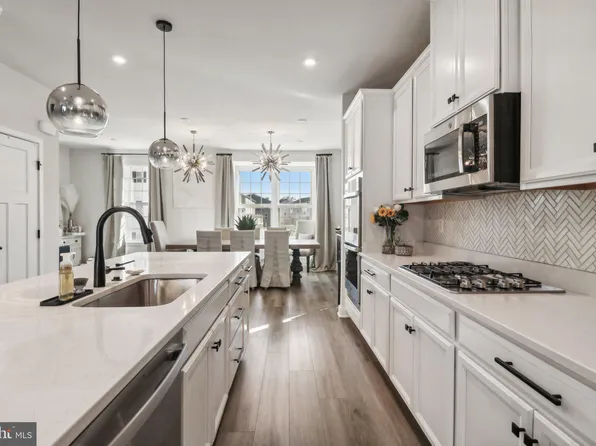 315 Southwind Dr, Accokeek, MD 20607