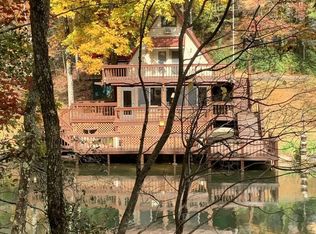5613 Lakeshore Dr, Tallassee, TN 37878