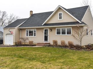 872 Medallion Ln, Toms River, NJ 08753