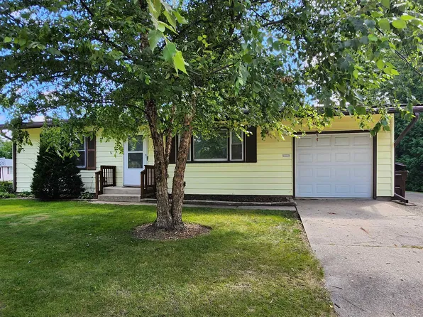 1304 11th Ave, Belvidere, IL 61008