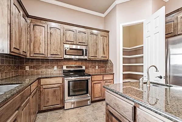 14910 Leeward Dr #702 — Photo 24