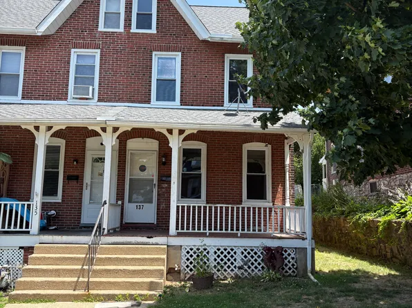 137 Woodland Ave, Coatesville, PA 19320