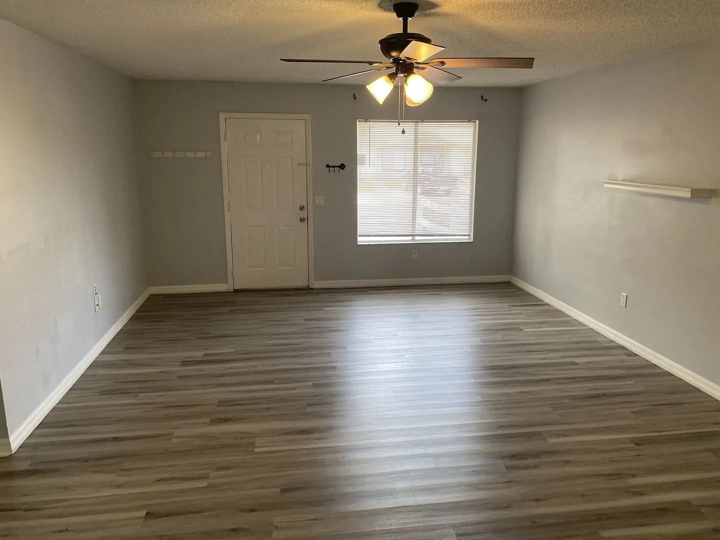 3-bedroom 2 Bathroom Tavares — Photo 2