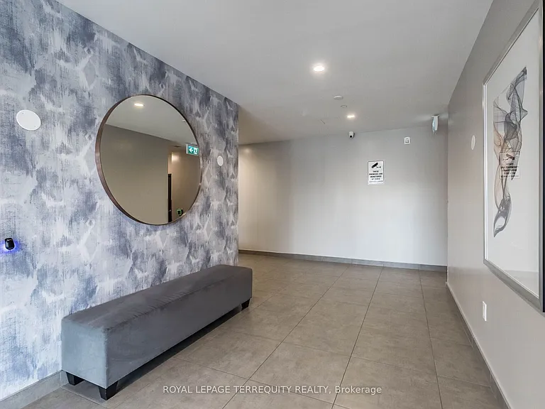 716 Main St E #512 — Photo 3