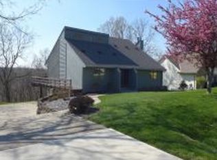 19795 Overlook Cir, Lawrenceburg, IN 47025