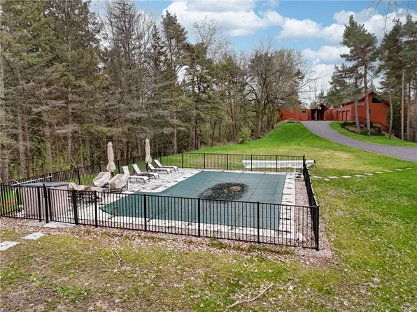 260 Mendon Center Rd, Honeoye Falls, NY 14472