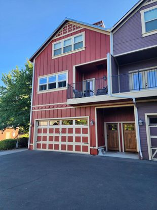 440 N 4th St, Jacksonville, OR 97530