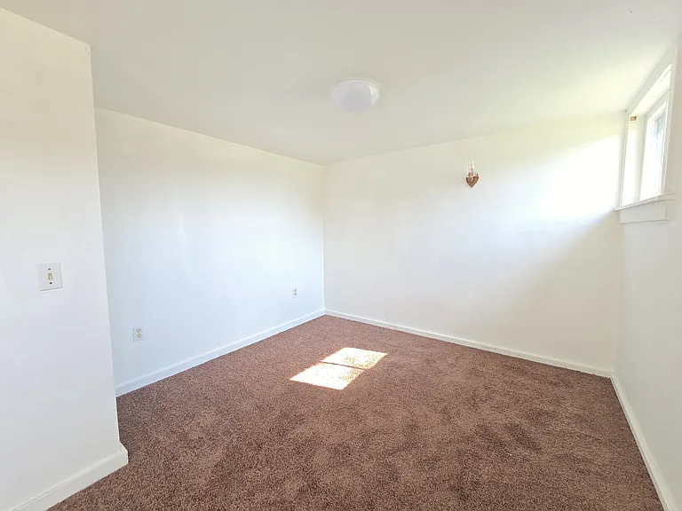 26850 W Seven Mile Rd — Photo 7